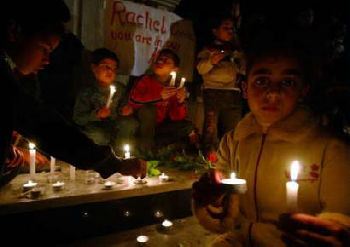 巴勒斯坦孩童悼念若雪